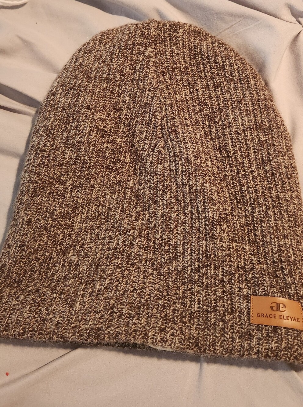 Grace Eleyae Beanie In Grey/Beige